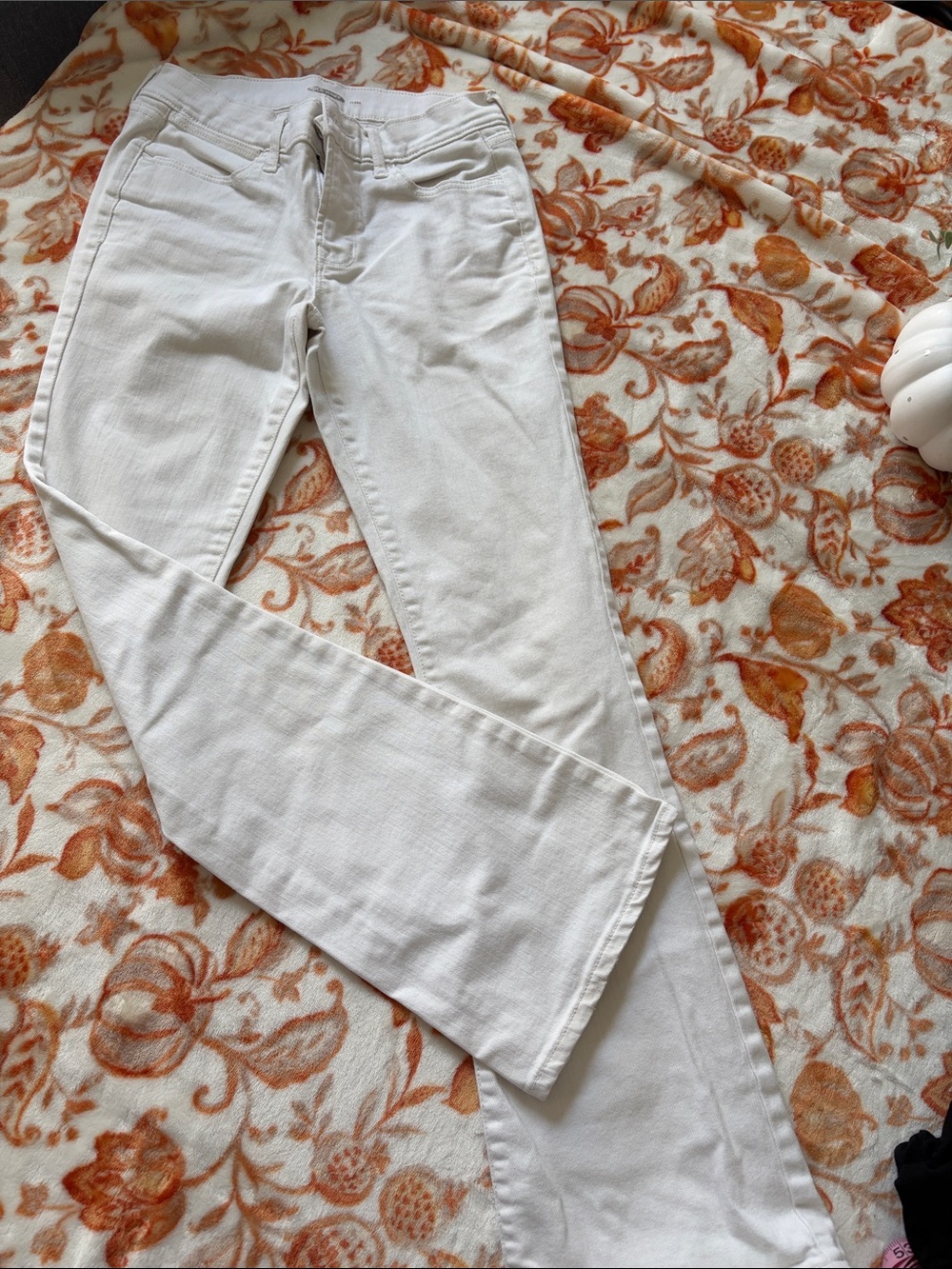 Old Navy White Women's Bootcut leg Jeans